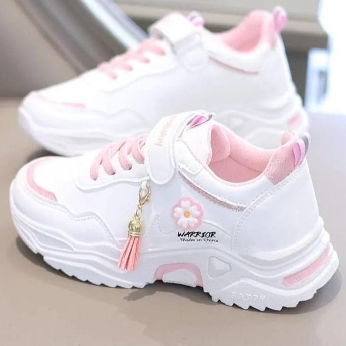 Sepatu sneakers import anak perempuan Bordir Motif Bunga Warior Terbaru|Sepatu Korean Style Anak Kekinian Fashion 0