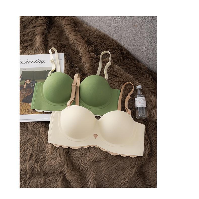 Product Introduction of Invisible strapless bra gathered wireless lingerie girls comfortable non-slip bras 23