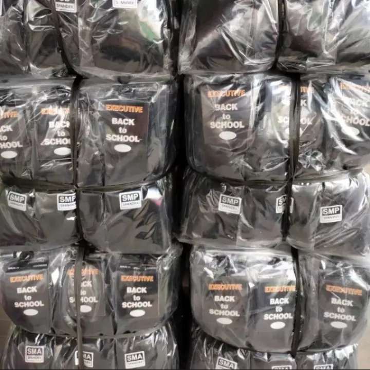 ( Paket 12 Pasang ) KAOS KAKI SEKOLAH POLOS  HITAM DAN PUTIH SD,SMP,SMA