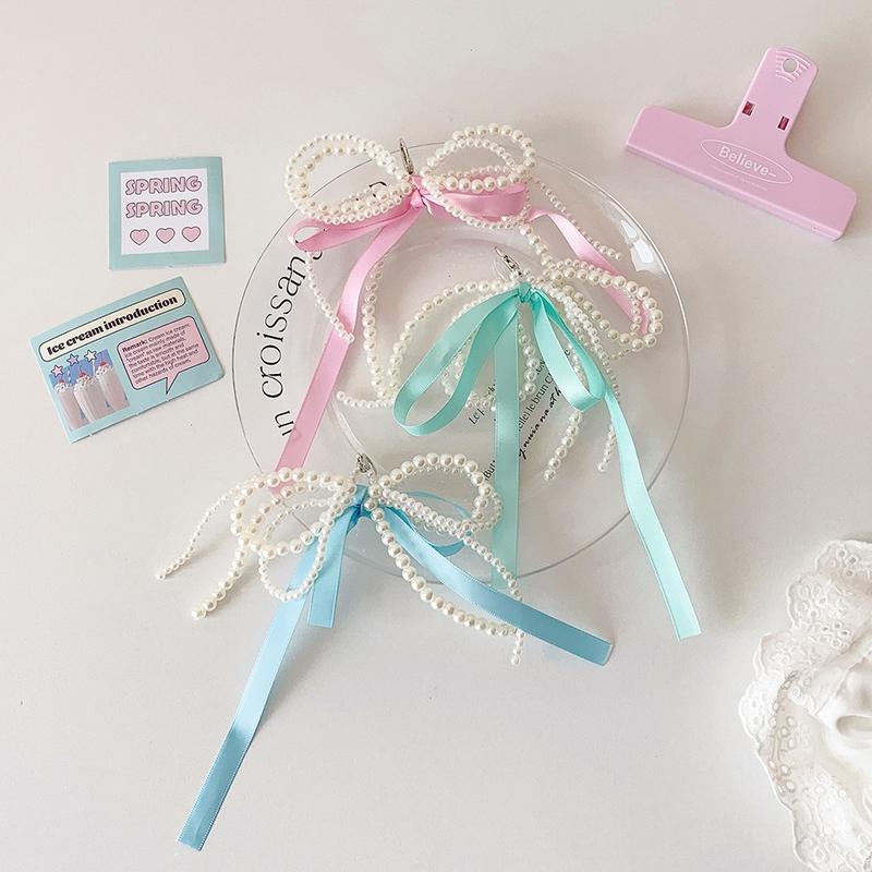 Product Introduction of 1-3in Photo Display With Keychain DIY Ribbon Photocard Holder Love Heart Pendant Hanging Decoration Idol Card Display Protector Picture PVC Card Cover ID Photo Photocard Frame School Stationery 10