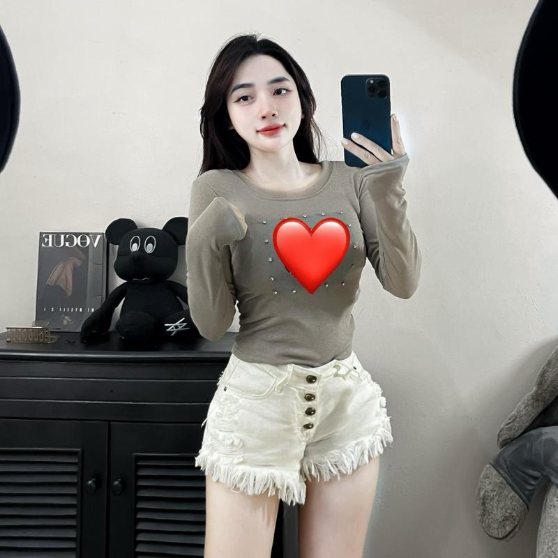 áo đính đá trời thu diện e này đúng bài luôn 4