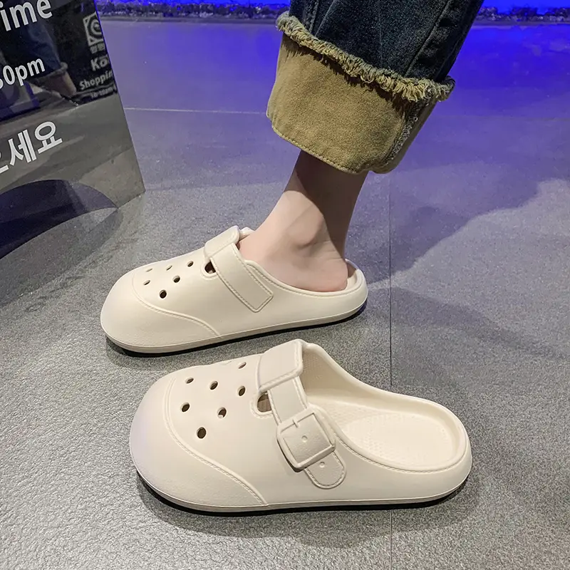 Hole Shoes for Women Summer Outdoor Wear 2024 New Indoor Home Non-Slip Deodorant Beach Shoes Closed Toe Sandals for Women Summer Footwear Girl
