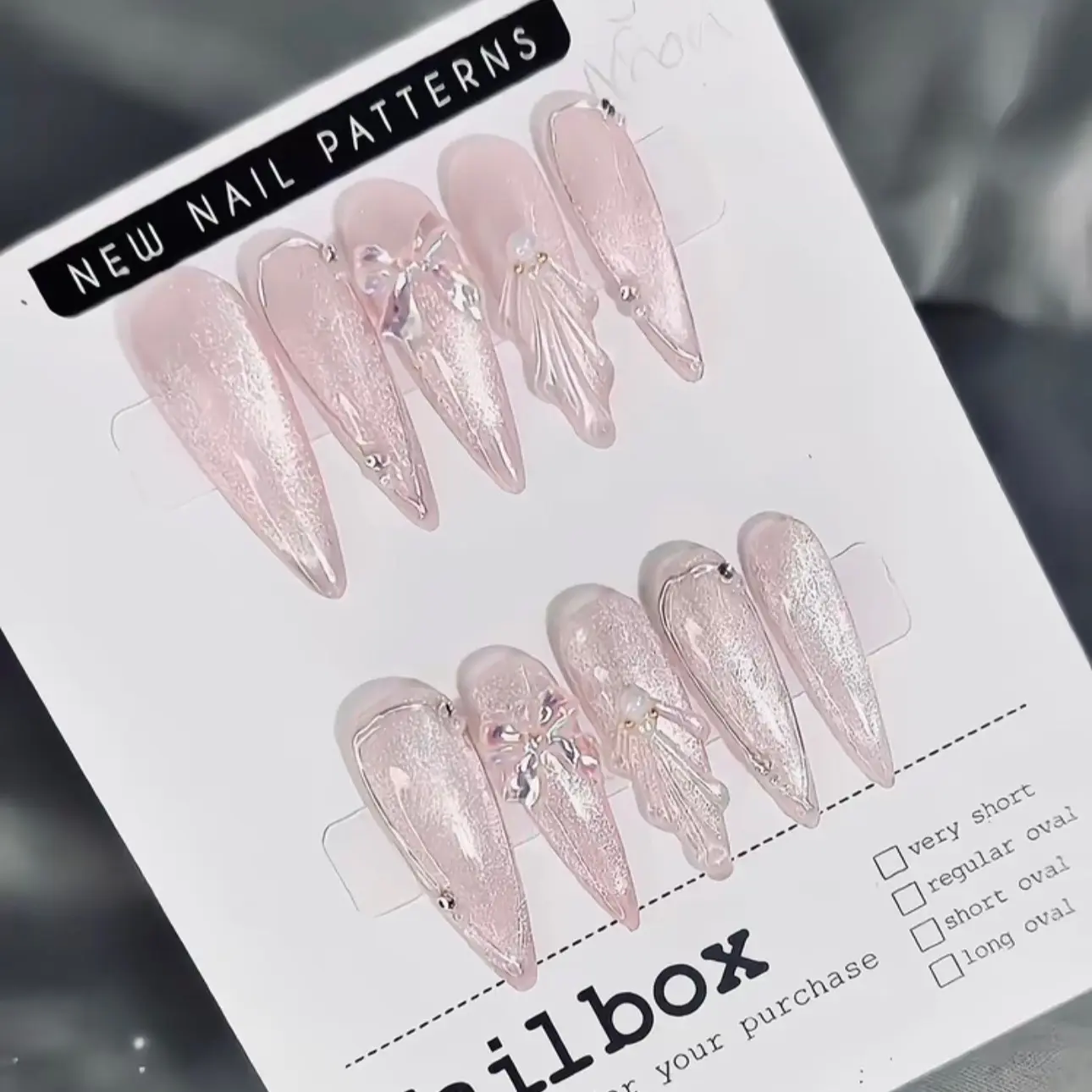 Nail box đính đá hàng thủ công tặng kèm keo và dũa móng siêu đẹp