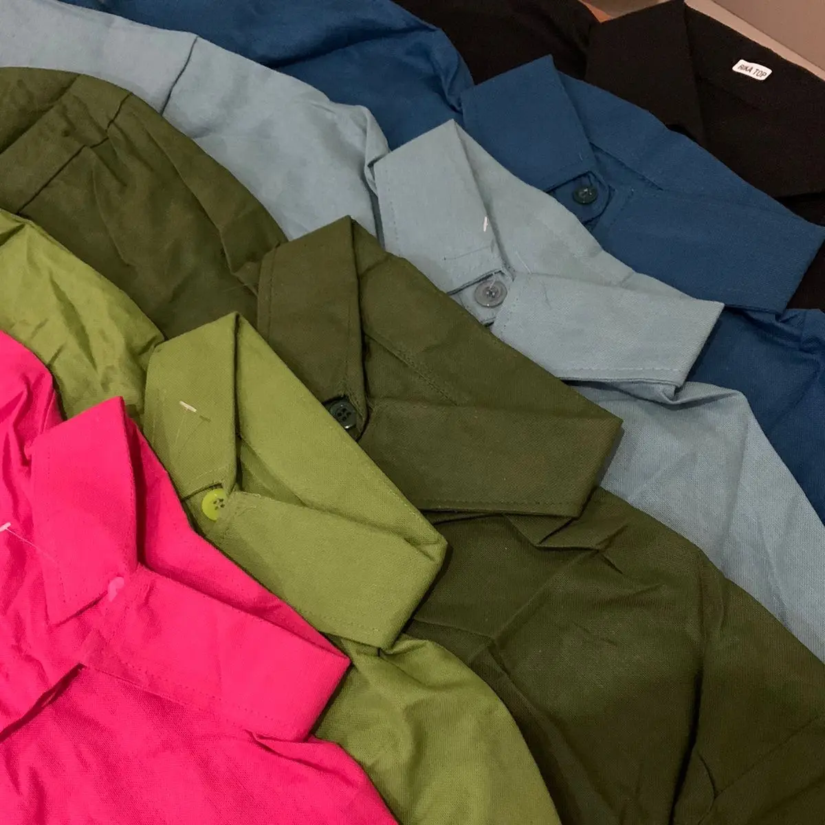 Myura Kemeja Linen Kancing