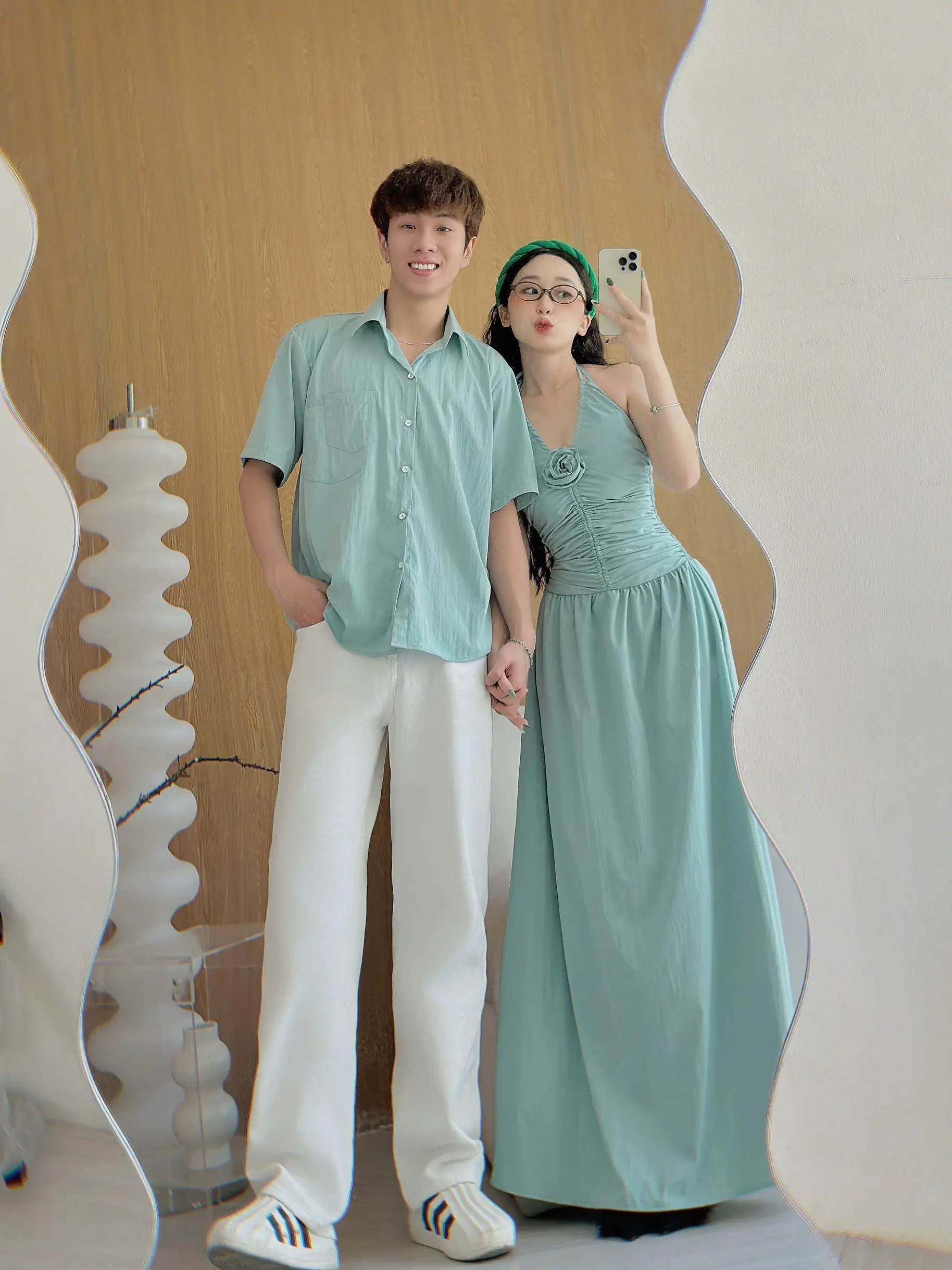 Áo cặp đôi - đồ đôi sơ mi nam nữ xanh ngọc maxi cổ yếm phối hoa thiết kế -DESTINY COUPLE