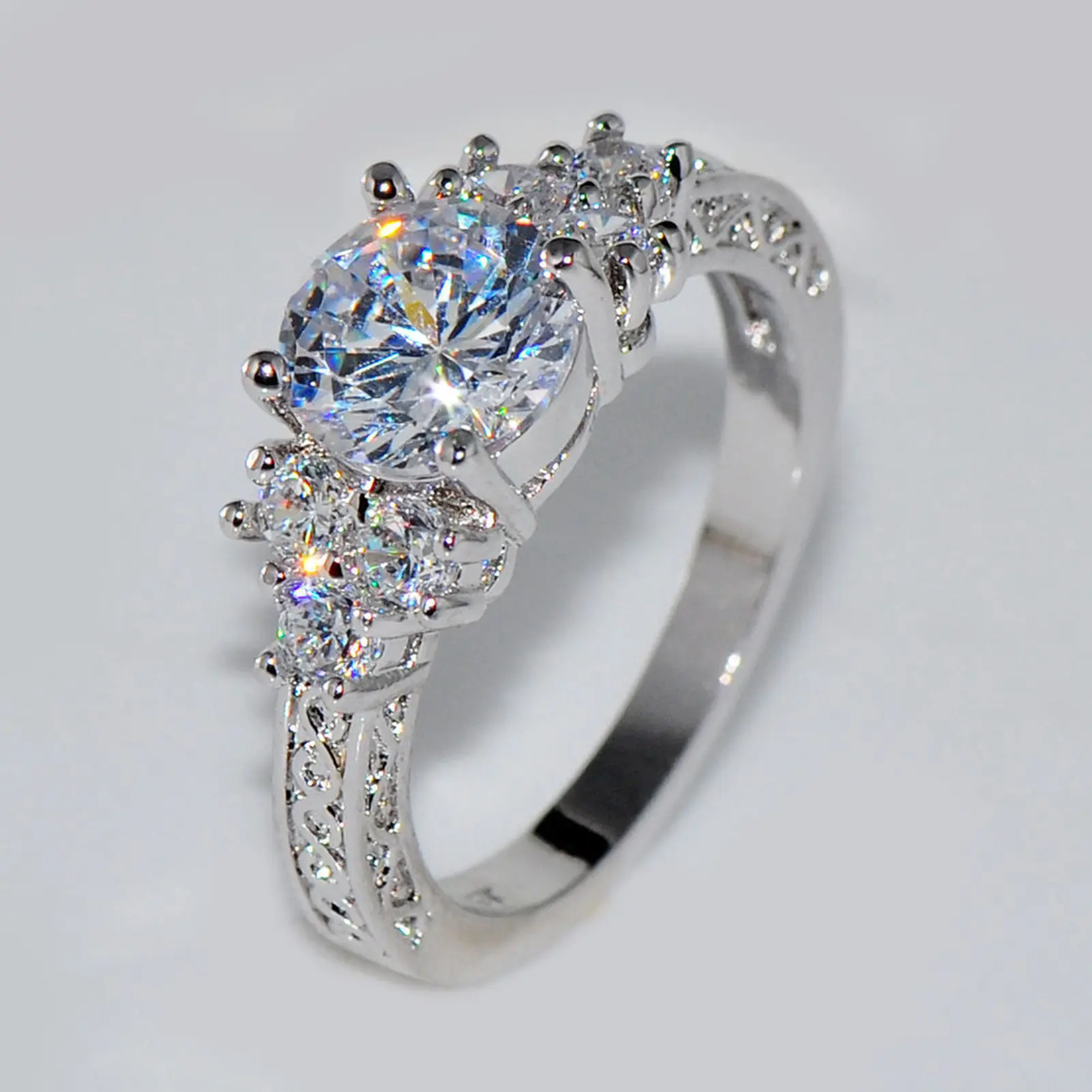 ikmjhye Luxury Cubic Zirconia Inlaid Women Engagement Wedding Party Ring Jewelry Gift