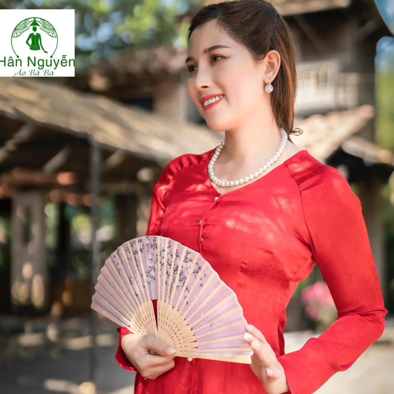 Hân Nguyễn Áo Bà Ba - B.A42 - Bộ Bà Ba Gấm Vân Đá Cài Nút Cổ Tim, Tay Dài ( Quần Trắng ) Nữ Top Women Sơ Mi