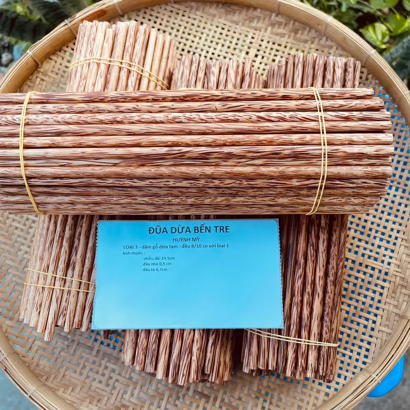 50 đôi đũa dừa Bến Tre phiên bản chống trượt , không lăng ( 4 tùy chọn từ gỗ dừa già đến gỗ dến yếu ) 3