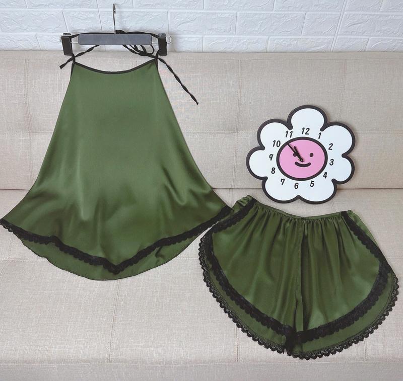 Freesize (65Kg-90Kg) Set Yếm Ngủ Cho Nữ Vải Lụa Satin Trơn Phối Ren Lưng Bo Thun Hở Lưng Không Mút Quần Lá Sen Hở Đùi Quần Ngủ Áo Ngủ Women