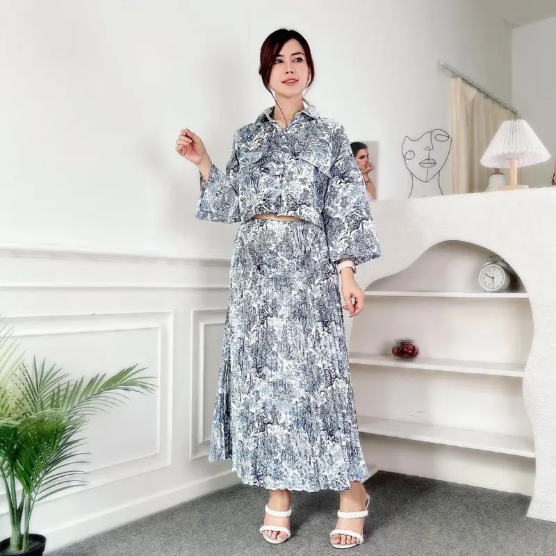 One Set Wanita Nature Korean Vintage Kemeja Crop & Rok Midi Plisket Katun Setelan 2