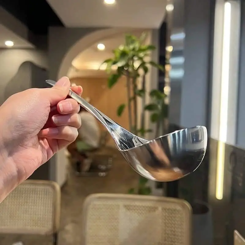Muôi canh cao cấp inox dày dặn sáng bóng  RK325 2