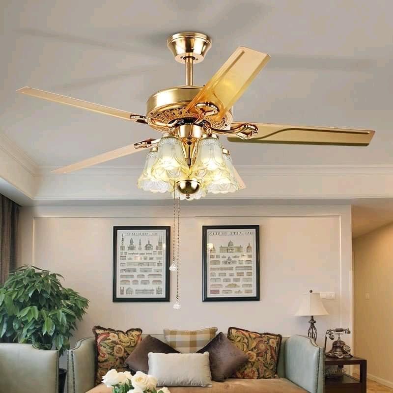 Quạt Trần 5 Chao Đèn Pha Lê