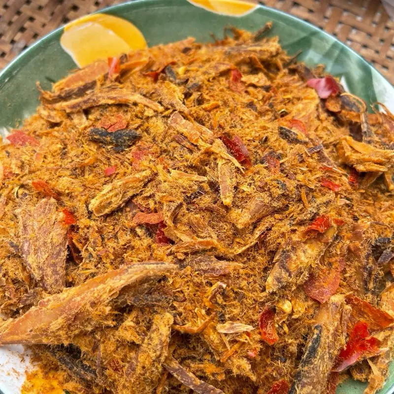 Siêu siêu  cay hũ 200g cá khô giã ớt (tặng gói chẩm chéo khô)