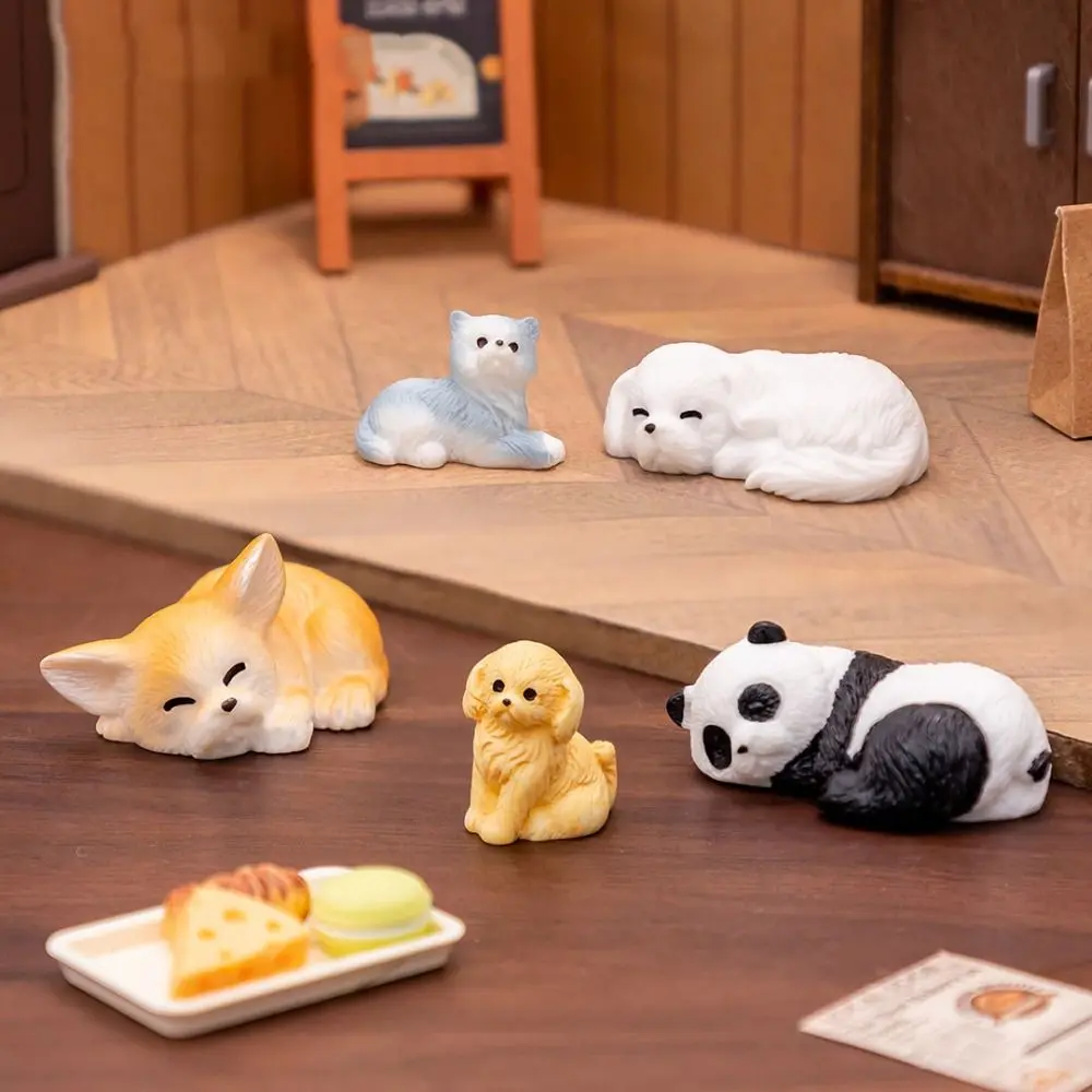 oninof New Cute Cartoon Puppy Statue DIY Crafts Car Ornament Miniature Dog Figurines Resin Dollhouse Decoration Micro Landscaping