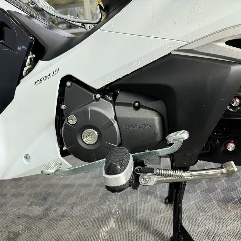 1 cặp cao su gác chân Cub 125 3