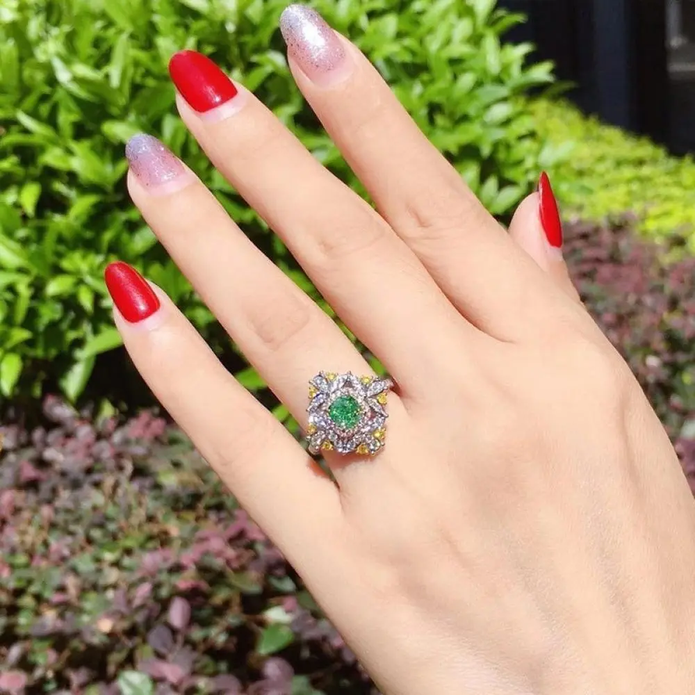 Luxury palace style silver color women's ring suitable for daily wear