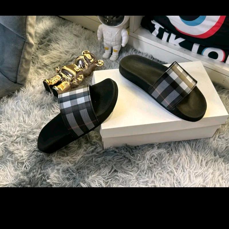 Dép quai ngang BB_R nam nữ mẫu 2024 đế cao su chống trơn trượt - Slipper 2