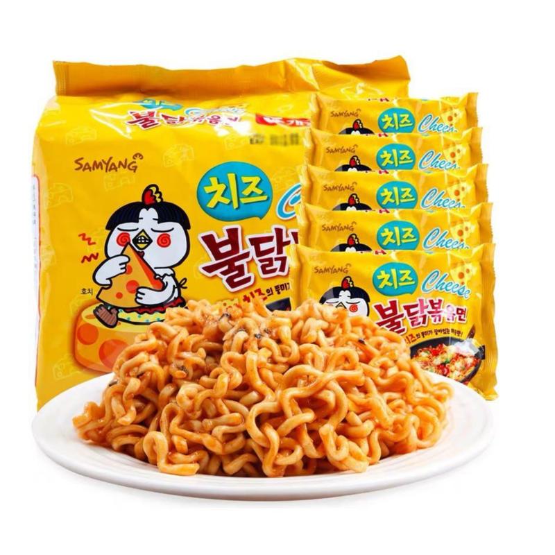 Lốc 5 gói mì gà cay phô mai Samyang màu vàng