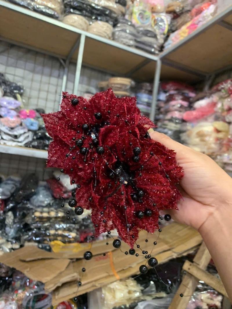 Product Introduction of kẹp hoa nhủ lấp lánh . 2 bông  .hàng mới về  phong cách dễ thương  kẹp 13 cm 1