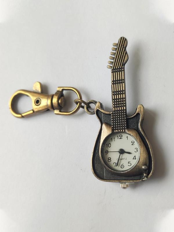 Men's Vintage Style Guitar Shaped Design Quartz Watch, Casual Trendy Analog Watch As Gifts, Fashionable Keychain & Bag Charm for Daily Decoration As Gift without Box 4