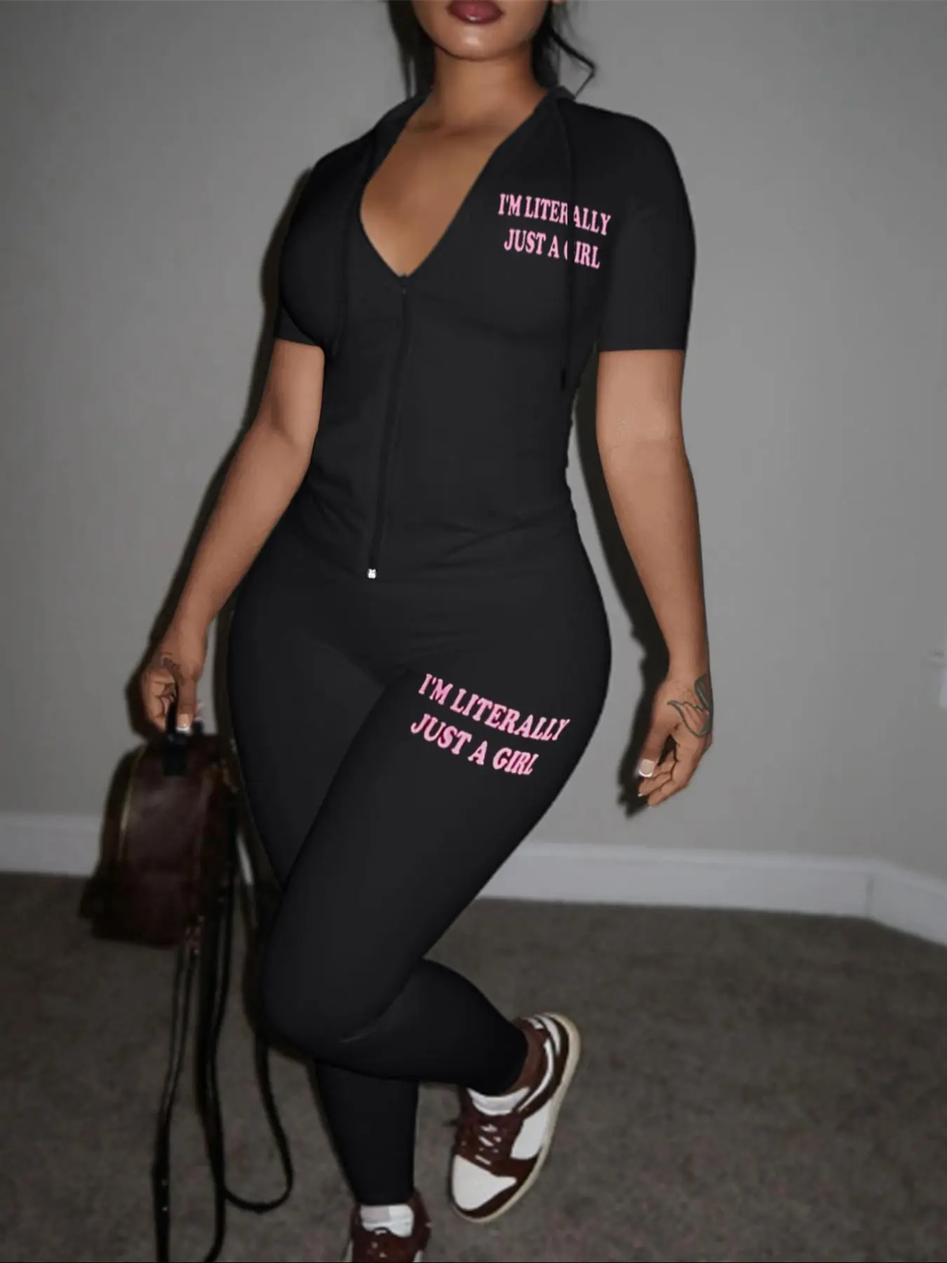 【Plus Size】 Two-Piece Set Letter Print Zip Up Top & Elastic Waist Pants, Casual Short Sleeve Hooded Top & Trousers for Daily Wear, Women's Two-piece Outfits for Summer