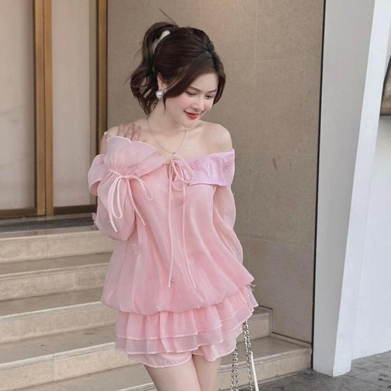set áo bí phồng tay dài hở vai xoè tà kèm quần xᶖnh hottrend Nữ Women Kem Voi Top Chấm Bi
