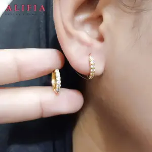 Anting Jepit Titanium Permata Satu Baris Terbaru Simpel Ala Korea Kekinian Perhiasan Wanita