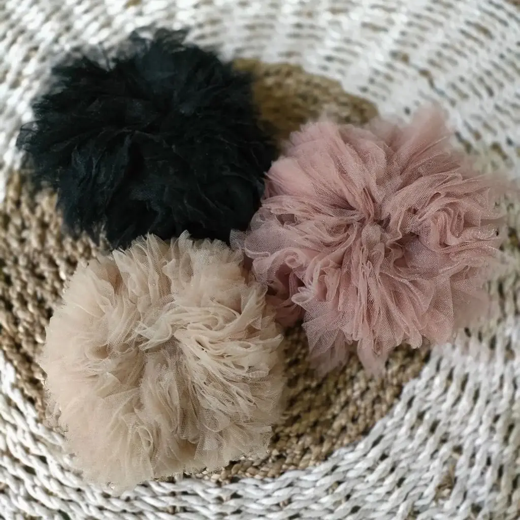sepecial Special MEDIUM IKAT RAMBUT/SCRUNCHIE/CEPOL bahan berkualitas soft tule Premium Gread A