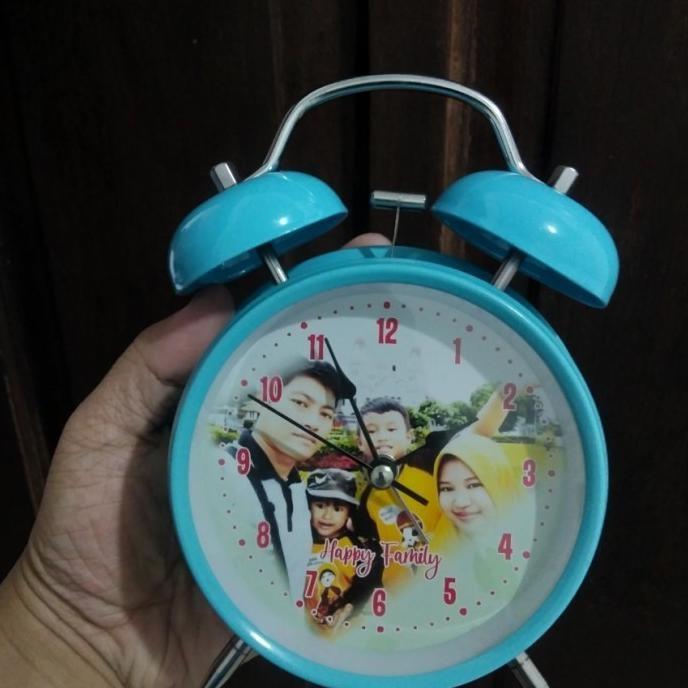 Jam Weker Kostum Suka-Suka dengan Desain Unik 3