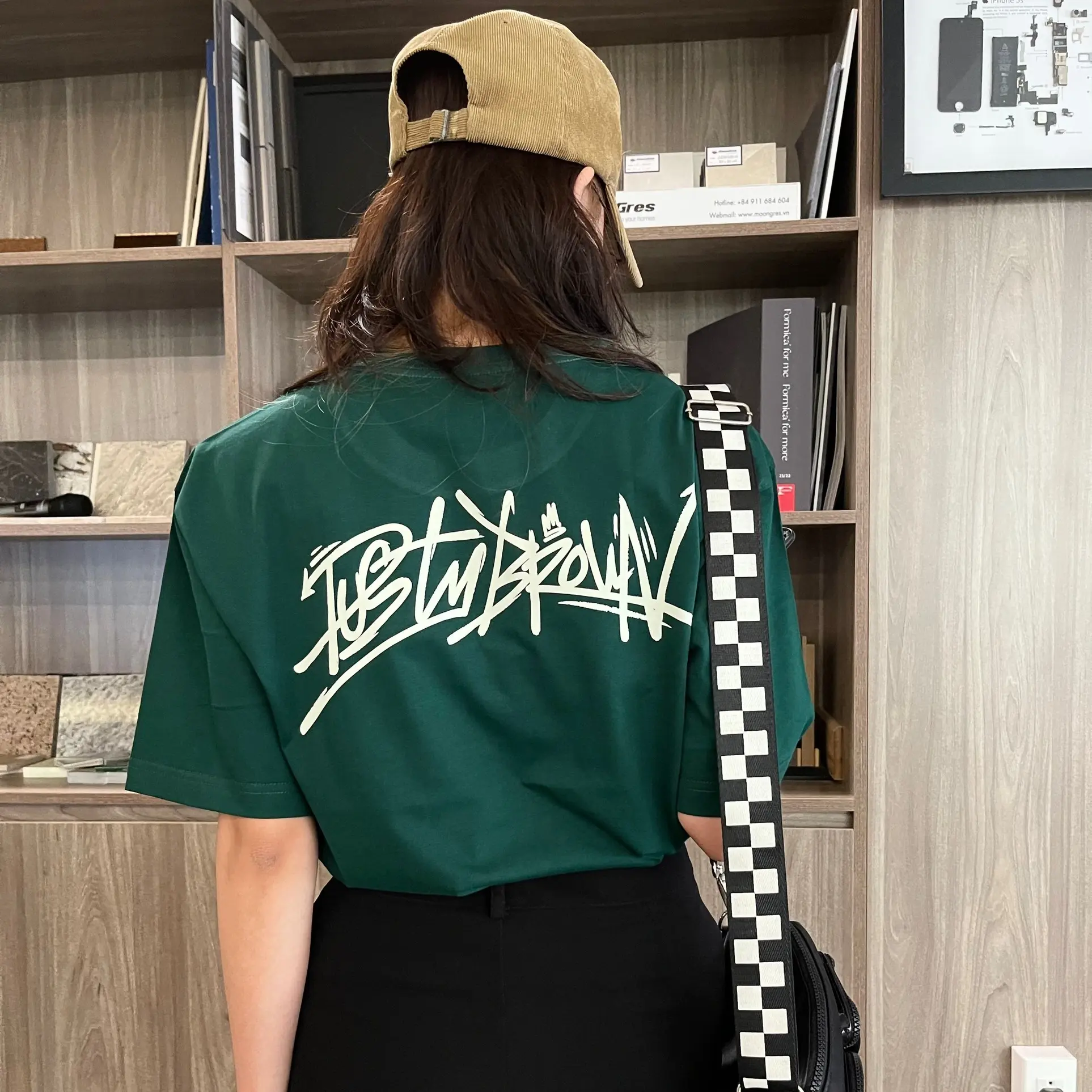 Áo Thun Unisex Form rộng tay lỡ Dusty Worldwide Graffity 100% Cotton - Local Brand