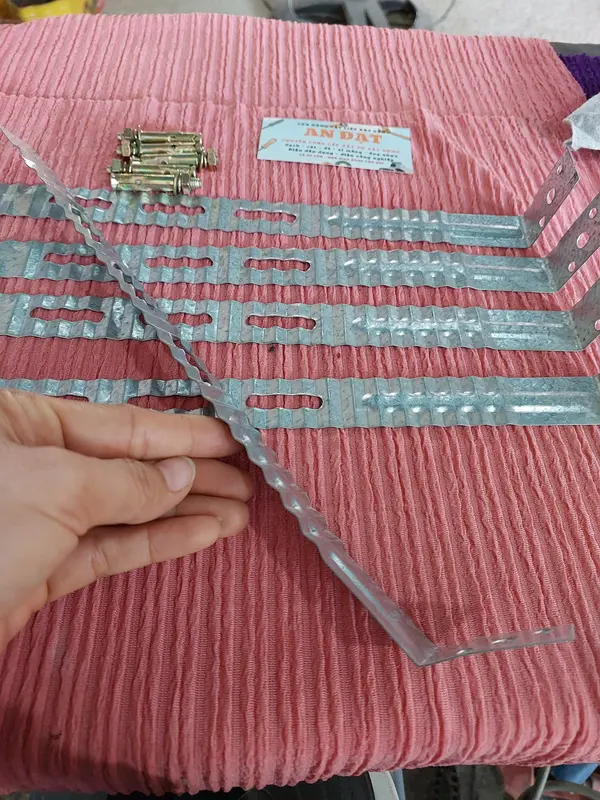 20 cái bát râu / Bát râu tường / thép râu tường / Sắt râu / Sắt neo tường 3