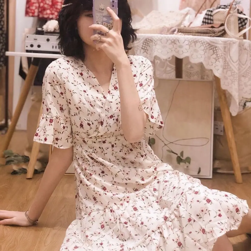 Váy nữ Somi Dress trắng be hoa nhí tay xòe - Váy xòe lụa hàn mềm và mát   Thời Trang Mùa Hè Cho Nữ