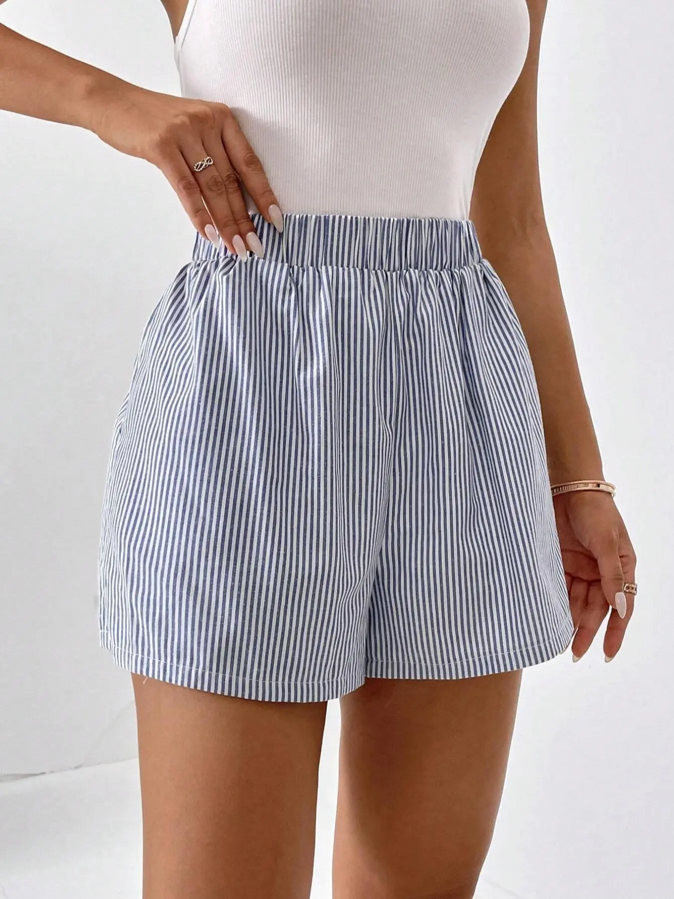 Women's Striped Print Elastic Waist Straight Leg Shorts, Casual High Waist Shorts for Summer,  Shorts for Women, Summer Outfits 2024, Ladies Bottoms for Daily Wear