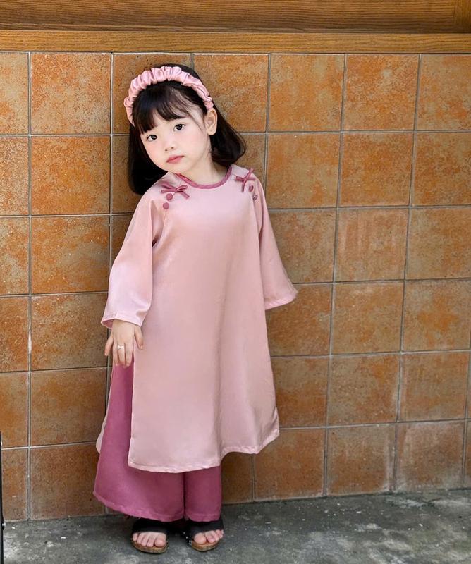 Áo Dài Bé GáiThiết Kế Kiểu Dáng Đính Nơ Xinh Xắn Chất Liệu Lụa Ngọc Trai Cao Cấp TẶNG Kèm Bờm 1