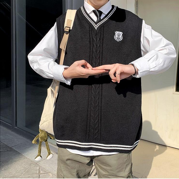 Áo gile len nam nữ bigsize ulzzang hàn quốc Áo gile len nam nữ unisex form rộng Basic len nam nữ đẹp oversize thêu huy hiệu học sinh đi học công sở cổ V kẻ sọc Menswear Thun 3