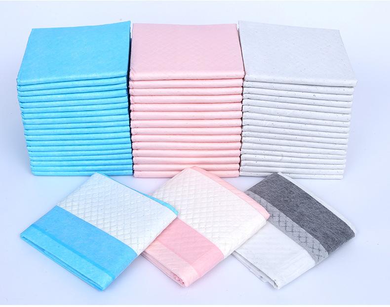 Product Introduction of Disposable Pet Pee Pads, Absorbent and Odor-Control Dog Pads, Thickened and Durable, Suitable for Home and Travel Use, Available in Multiple Sizes 4