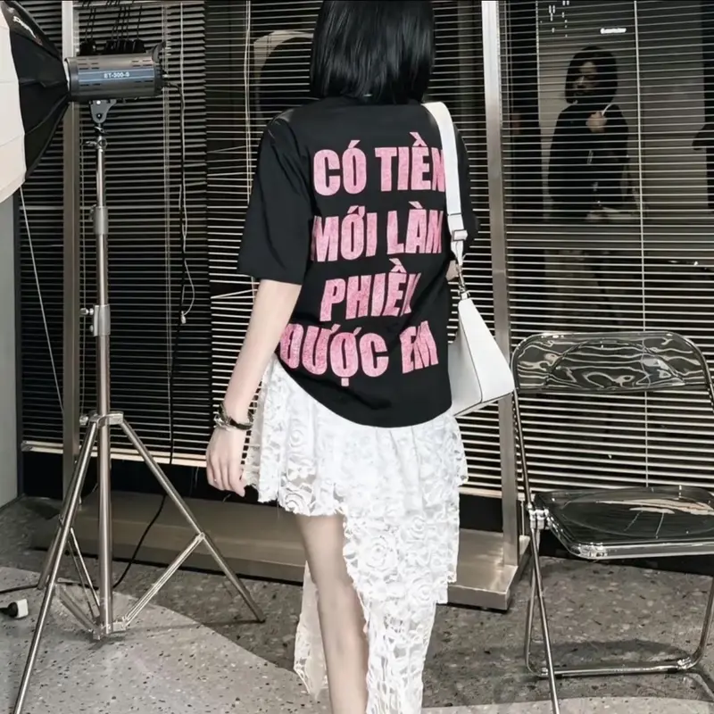 Áo Thun Kim Tuyến " Làm Phiền Được Em " Unisex Nam Nữ Form Rộng Cotton Cổ Tròn 4