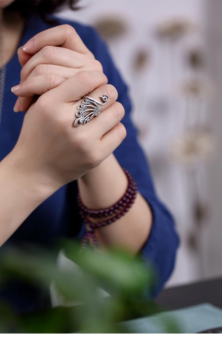 Product Introduction of New New Wide Face Ring for Women's Ethnic Style Phoenix Peacock Old Ring Ring Creative Retro Live Mouth Jewelr 0