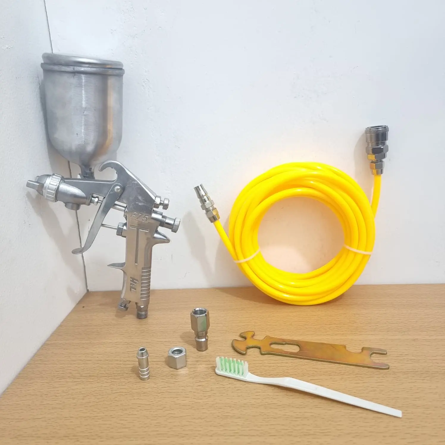 Paket 3 in 1 Selang Kompresor Recoil Gulungan 5METER + Spray Gun F75G HL + PF20 Coupler