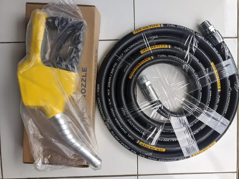 Selang Hitam Pom Mini Panjang 4 Meter Type R1 Kawat Baja Hose Swivel Press 3/4 Untuk Nozzle 6