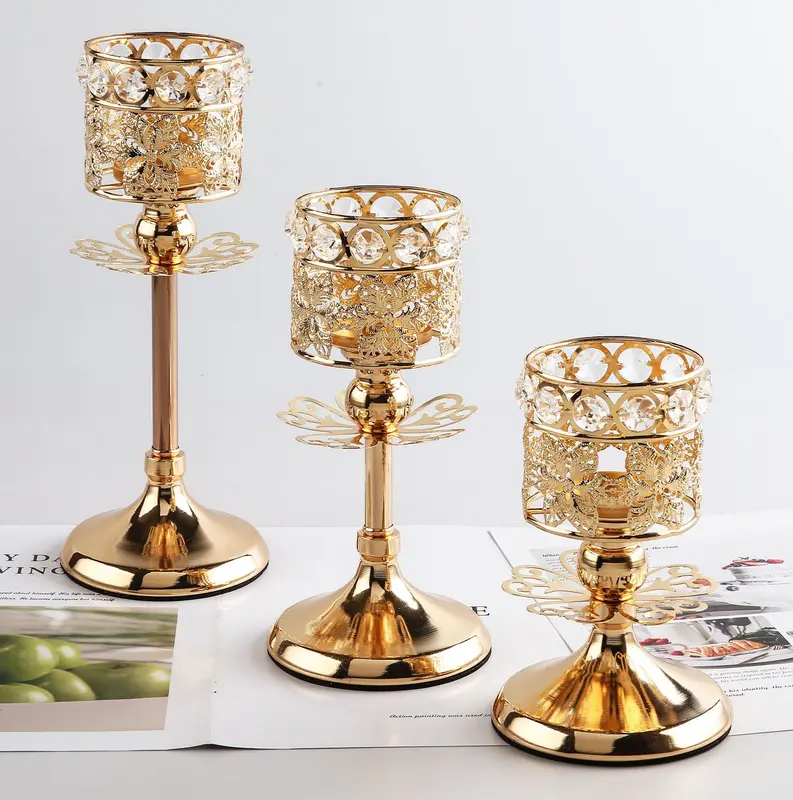 Tempat lilinnya 3 Height Liontin Kristal Candle Holder Golden Crystal Tea Light  Sparklers Wedding Candelabra Wedding Table Kokoh n Cantik Elegan Retro Stability Wedding Gold Lilin 4