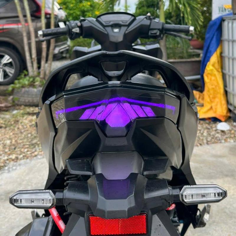 Đèn hậu Vairo 125 150 Shark Power hiệu ứng audi đổi màu bằng Cục hít và App _ có chế độ Tích hợp xi nhan Zinn