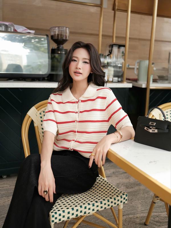 Áo len dệt kim sọc tay ngắn BASIC TINA TOP