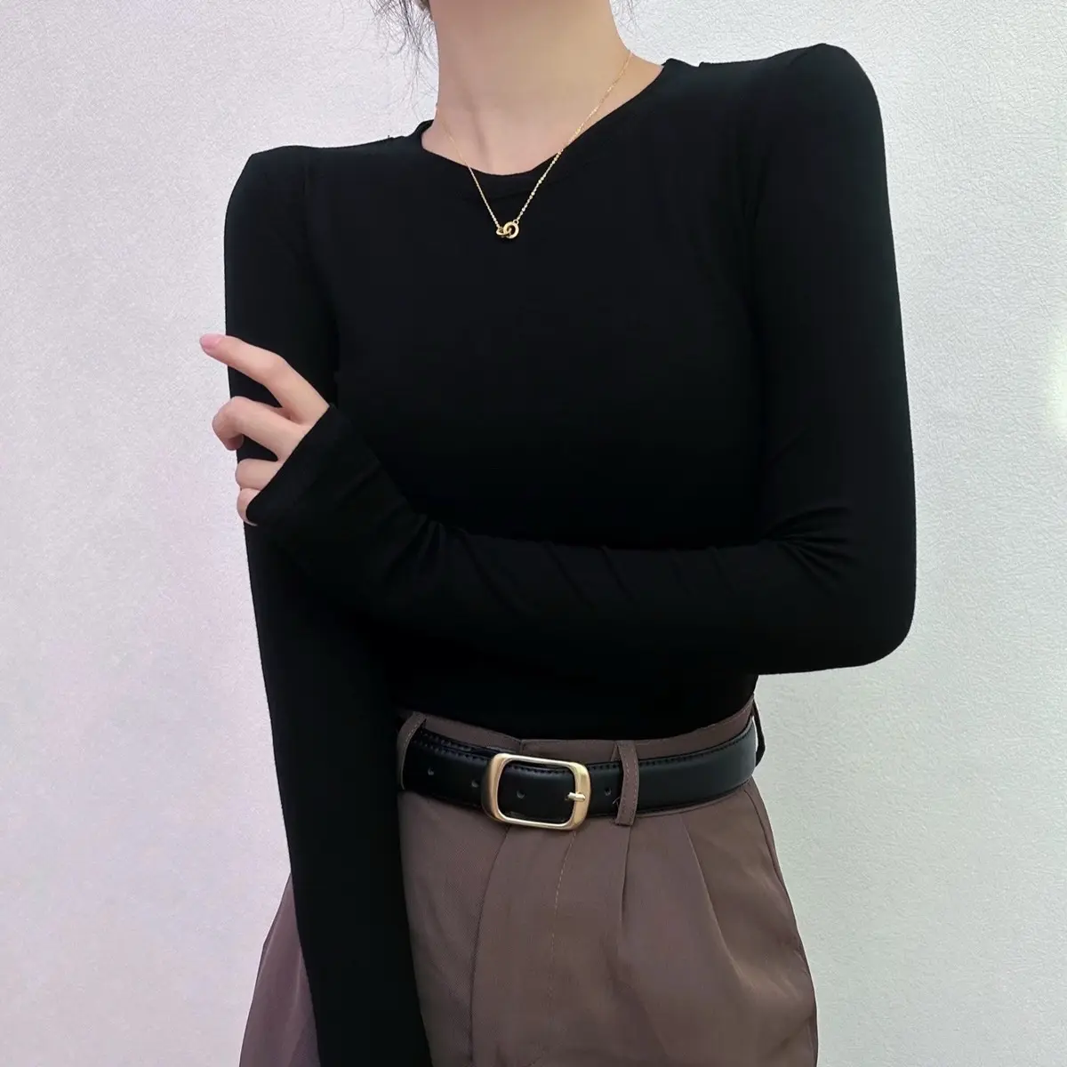 Áo Thun Lạnh Cổ Tròn Tay Dài Ôm Tôn Dáng Nữ Women Top Cotton