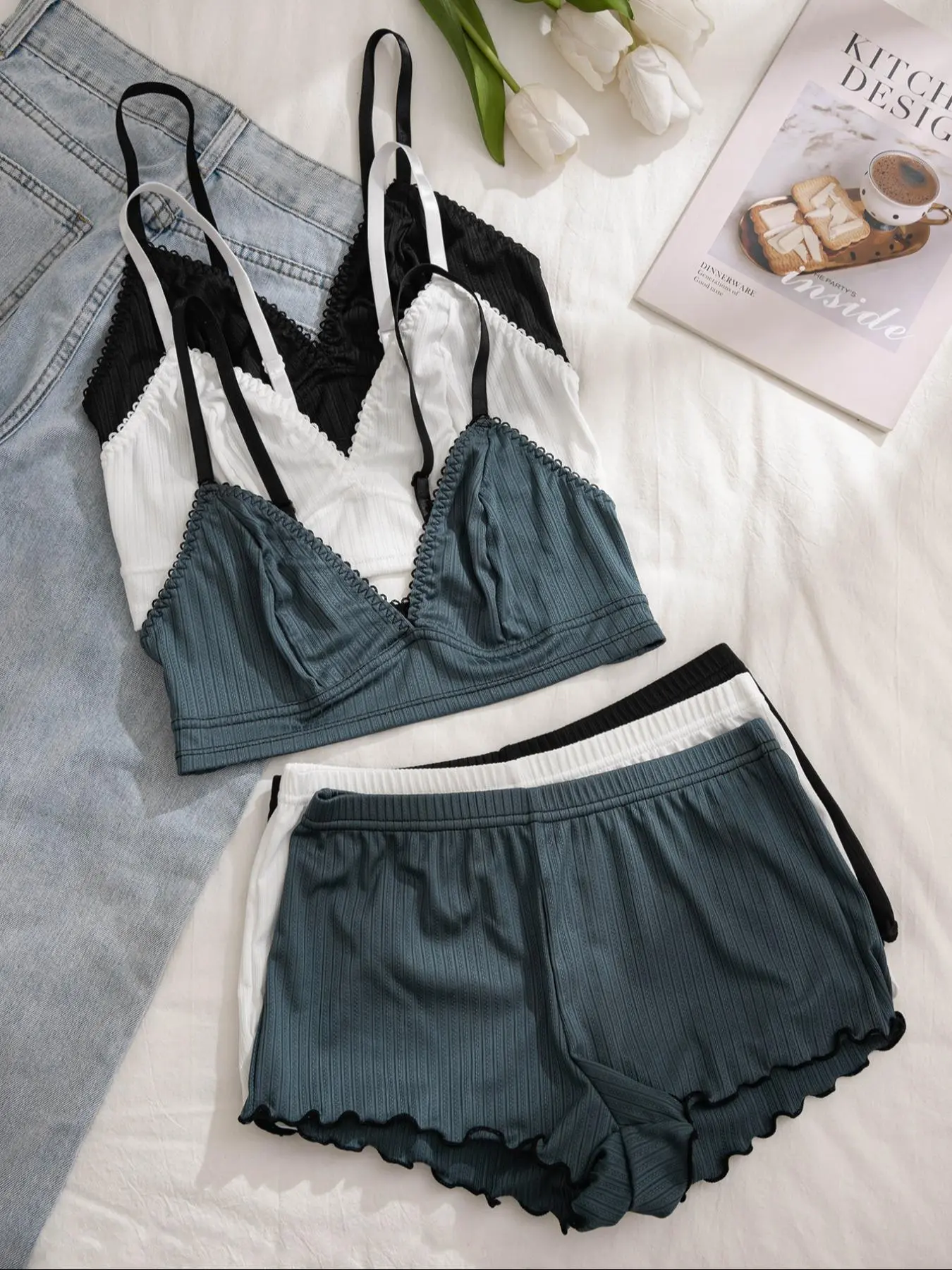 Women's Wireless Bra & Lettuce Trim Shorts Underwear Set, Intimate Products, Underwear Sets 2024, Adjustable Strap Bra & Elastic Waist Shorts, Underwear for Women, Soft Comfy Breathable Underwear Set for Women