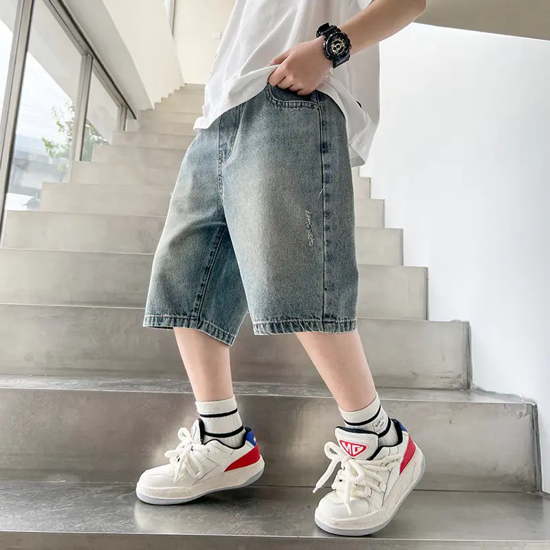 Quần Jean Ngố Trơn Dài Ngang Gối Cho Bé Trai 3