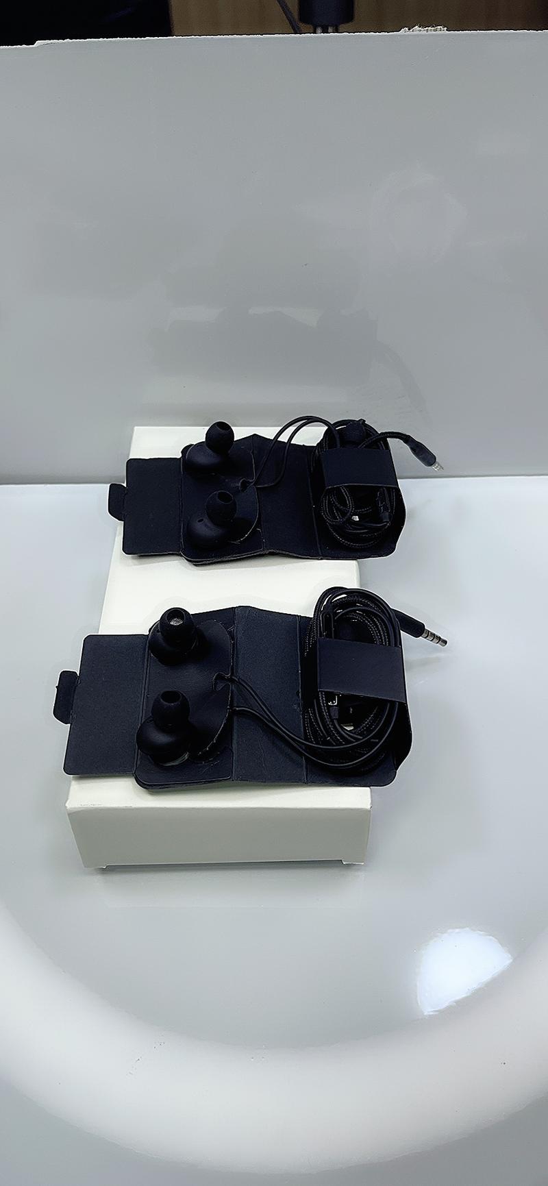 Product Introduction of Combo 2 Tai nghe nhét tai AKkGG cho SS dùng cho :S8 S9 S10 S20 S21 S22 Note 8 Note 9 Note 10 Note 20 jack 3.5 8