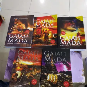 SEPAKET 5 BUKU GAJAH MADA LANGIT KRESNA HARIADI Soft Cover
