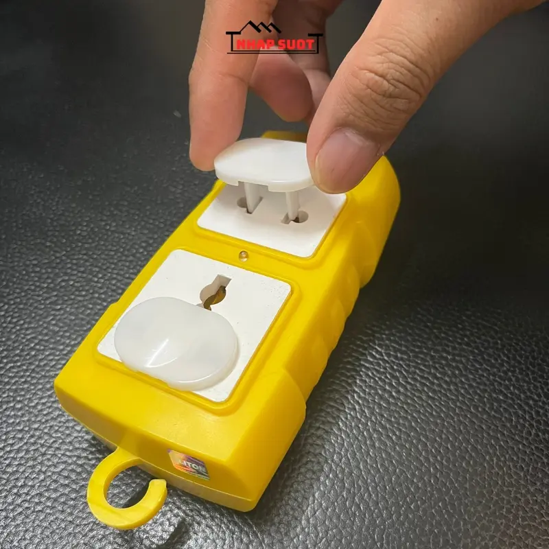 Combo 2 nút bịt ổ điện, nắp che ổ cắm điện bằng nhựa an toàn cho bé và gia đình NHAPSUOT Voi 4