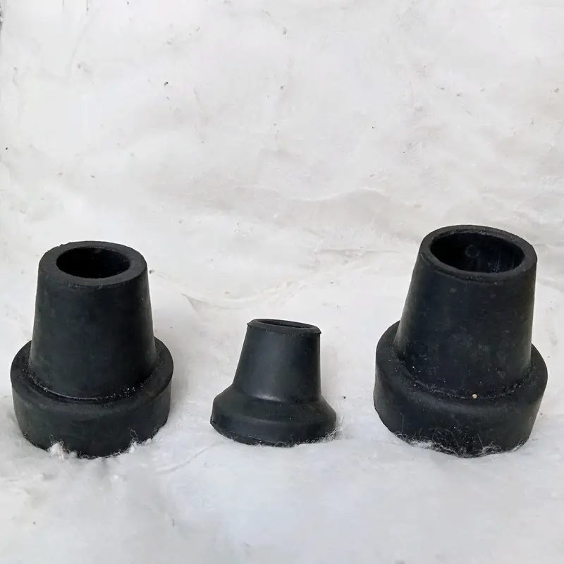 2 pcs Karet Bawah tongkat kaki 3 // karet tongkat kaki 4//karet bawah walker //karet bawah tongkat bantu jalan//karet bawah krek 6